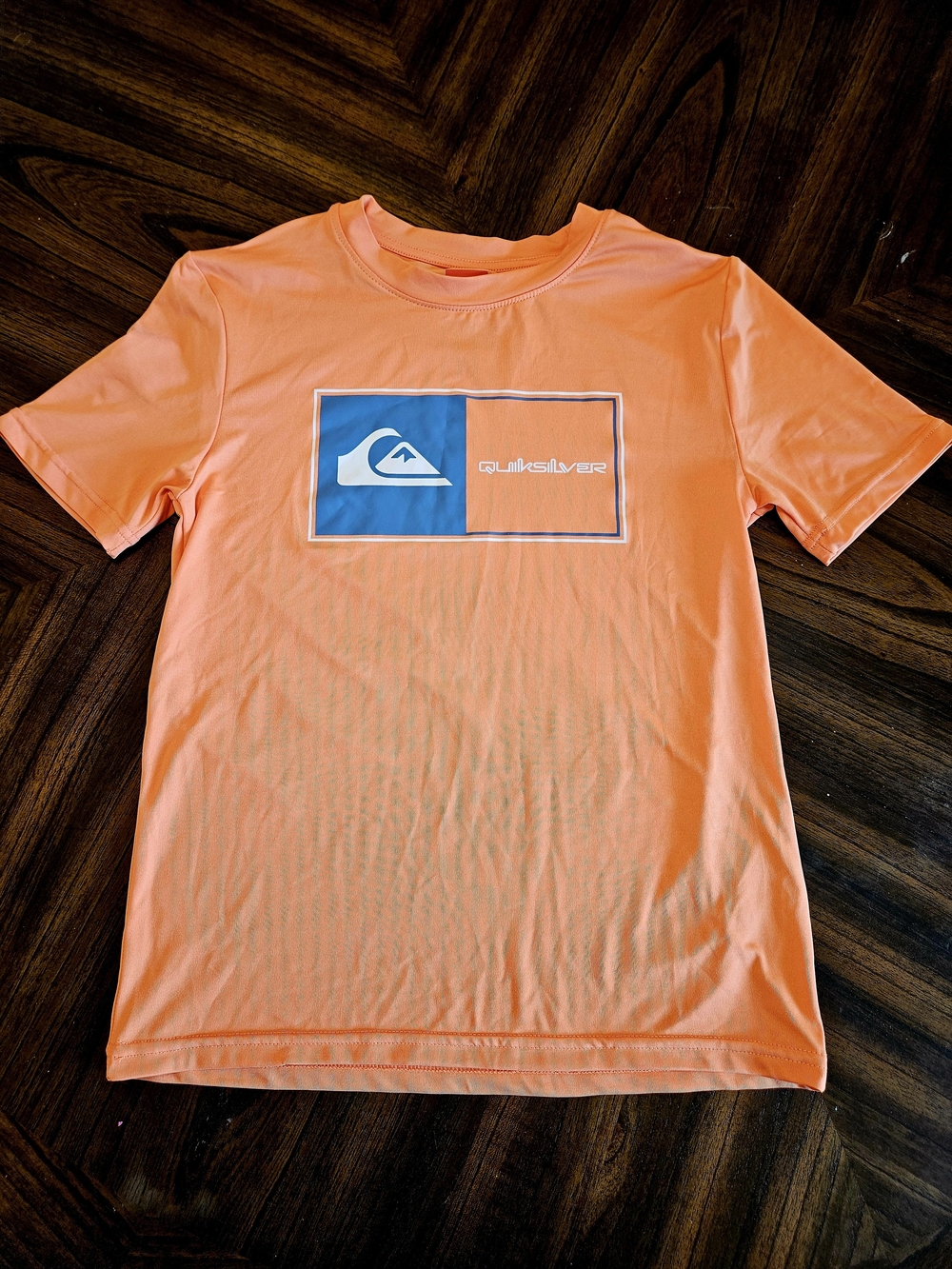 Quiksilver Men’s Neon Peach Short Sleeve Swim Rash Guard